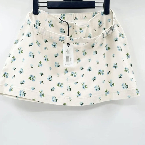 NWT Revolve WeWoreWhat Cut Out Floral Mini Skirt Women's S Cream Watercolor Dits - Picture 3 of 4